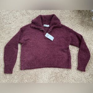Hollister fuzzy cropped sweater NWT